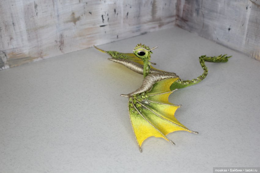 Новогодняя коллекция — Одежда и обувь для кукол своими руками: фото