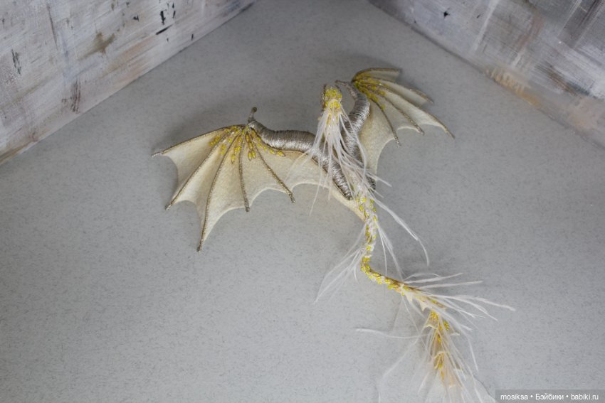 Новогодняя коллекция — Одежда и обувь для кукол своими руками: фото