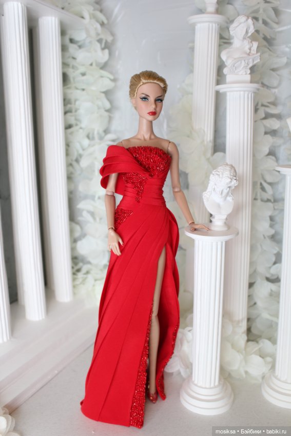 Новогодняя коллекция — Одежда и обувь для кукол своими руками: фото