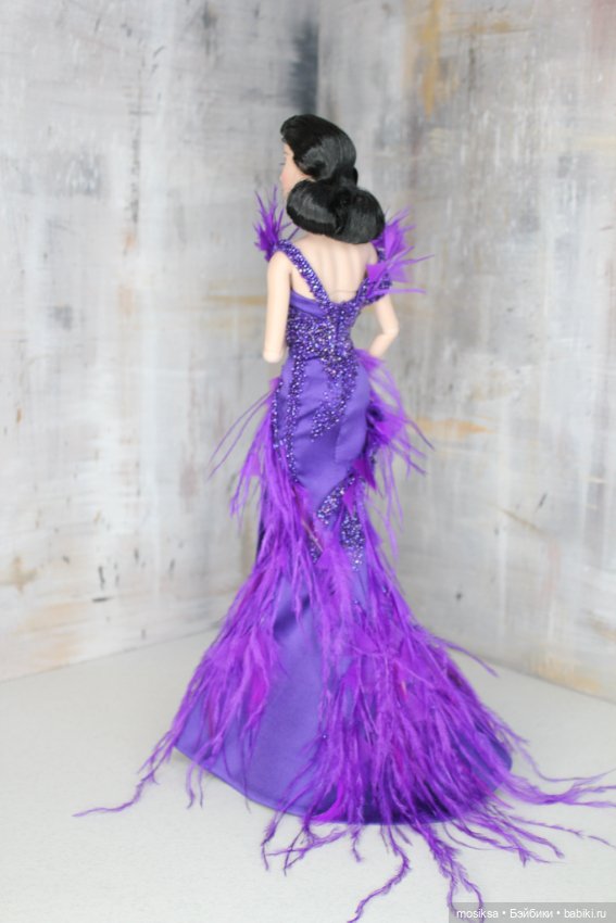 Новогодняя коллекция — Одежда и обувь для кукол своими руками: фото