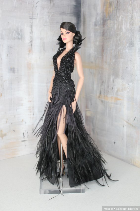 Новогодняя коллекция — Одежда и обувь для кукол своими руками: фото