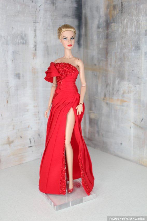 Новогодняя коллекция — Одежда и обувь для кукол своими руками: фото