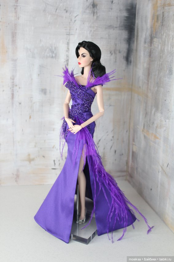 Новогодняя коллекция — Одежда и обувь для кукол своими руками: фото