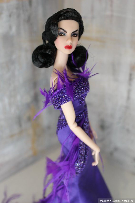 Новогодняя коллекция — Одежда и обувь для кукол своими руками: фото