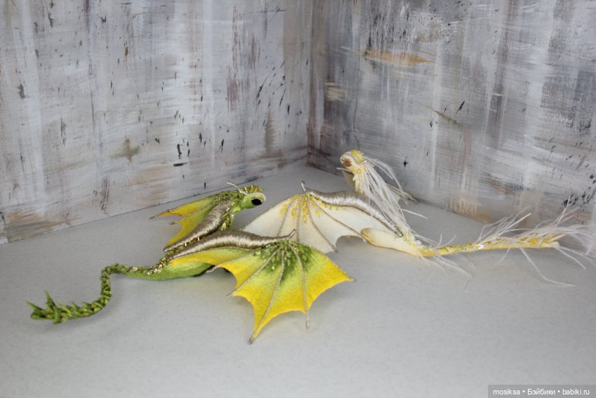 Новогодняя коллекция — Одежда и обувь для кукол своими руками: фото