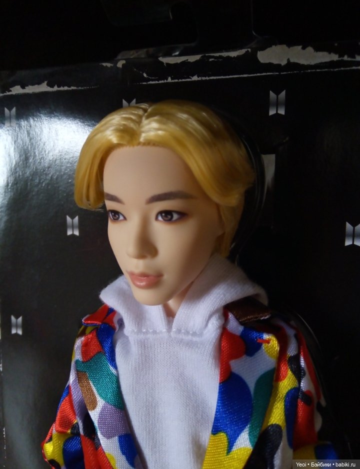 Куклы BTS от Маттел, Джей - Хоуп и Джин (фото 8)