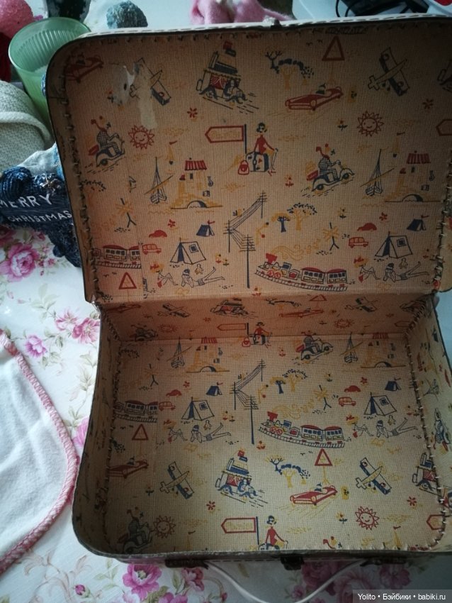 Привет из прошлого. Часть первая. Красный чемоданчик