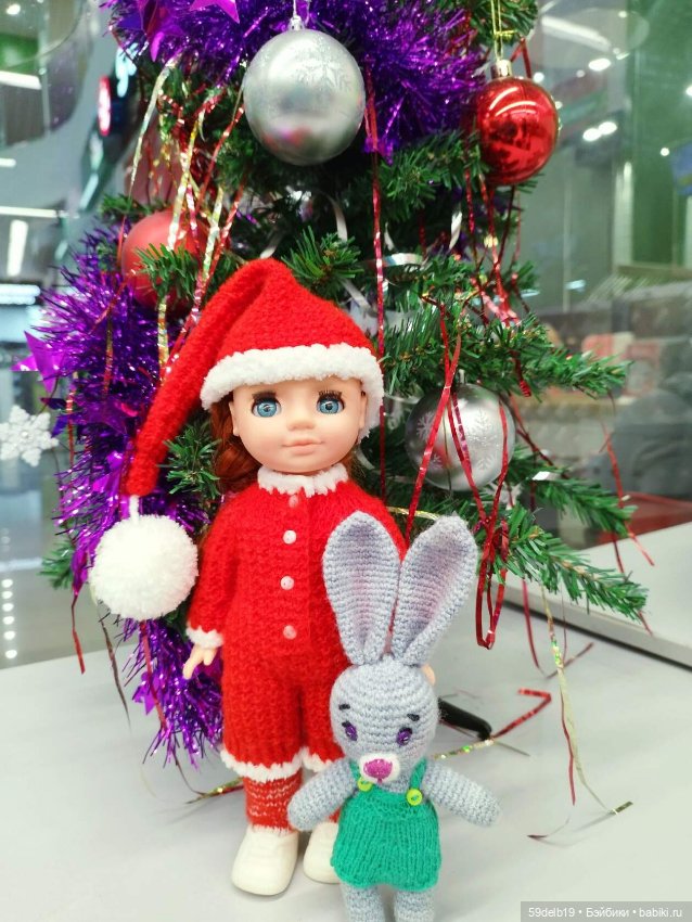 Листаем семейный альбом, смотрим новогодние фото прошлых лет