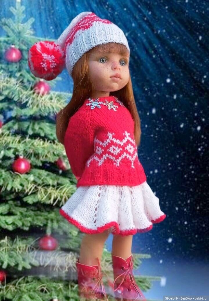 Листаем семейный альбом, смотрим новогодние фото прошлых лет