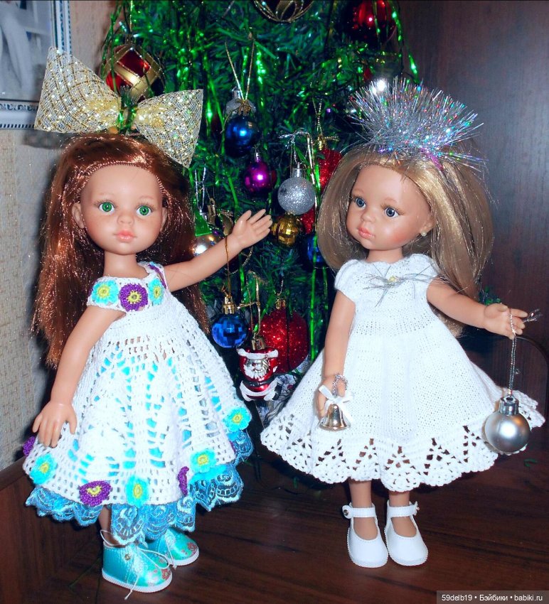 Листаем семейный альбом, смотрим новогодние фото прошлых лет