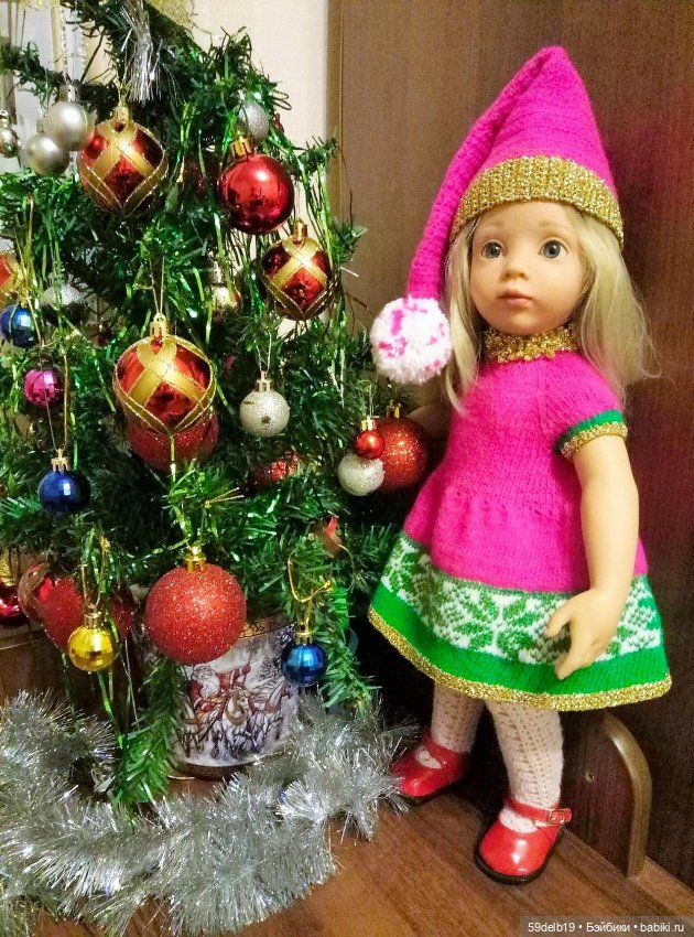 Листаем семейный альбом, смотрим новогодние фото прошлых лет