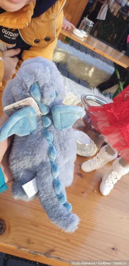 С наступающим Новым Годом и Рождеством от куколки Руби Ред