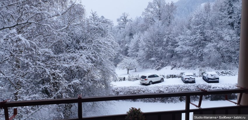 С наступающим Новым Годом и Рождеством от куколки Руби Ред