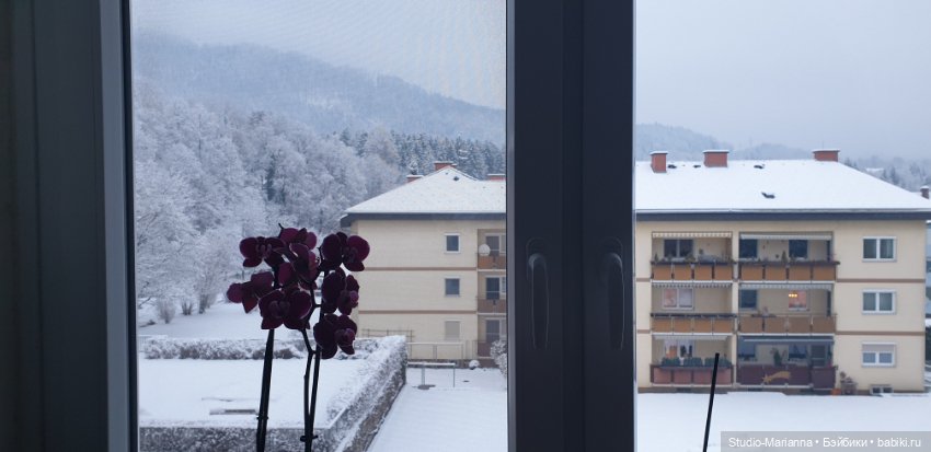 С наступающим Новым Годом и Рождеством от куколки Руби Ред