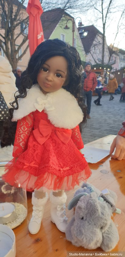 С наступающим Новым Годом и Рождеством от куколки Руби Ред