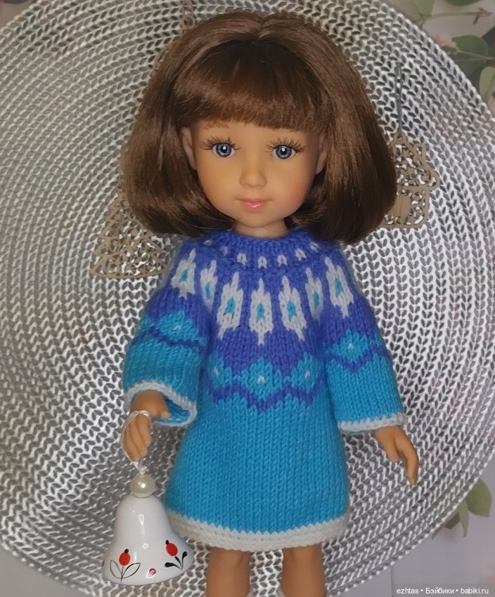 МК: Вязаное платье «Снегурочка» для кукол Reina del Norte (моя версия)