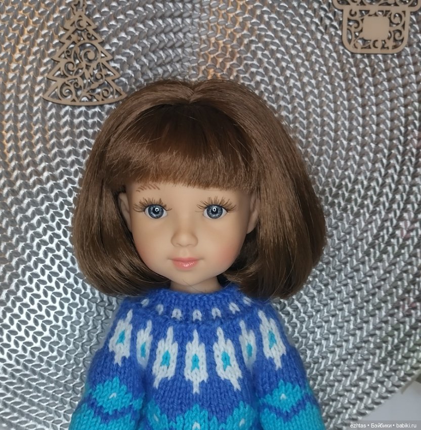 МК: Вязаное платье «Снегурочка» для кукол Reina del Norte (моя версия)
