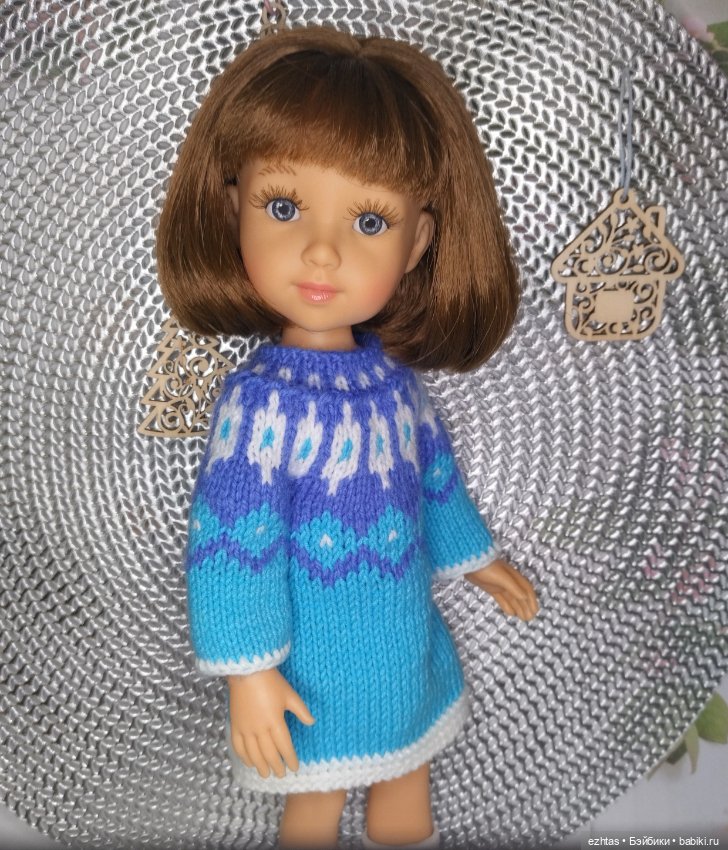 МК: Вязаное платье «Снегурочка» для кукол Reina del Norte (моя версия)