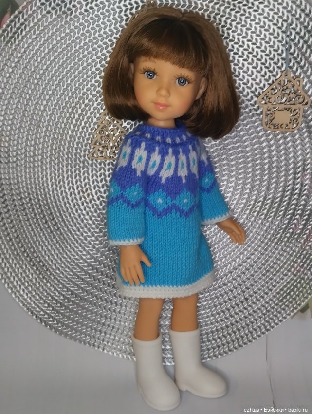 МК: Вязаное платье «Снегурочка» для кукол Reina del Norte (моя версия)