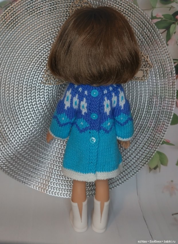 МК: Вязаное платье «Снегурочка» для кукол Reina del Norte (моя версия)