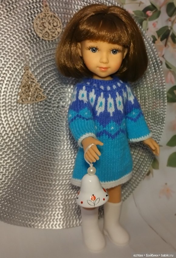 МК: Вязаное платье «Снегурочка» для кукол Reina del Norte (моя версия)
