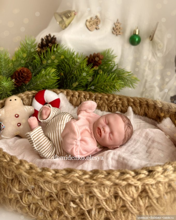 Плакса Эмилия — Авторские миниатюрные куклы: лепка (фото 5)