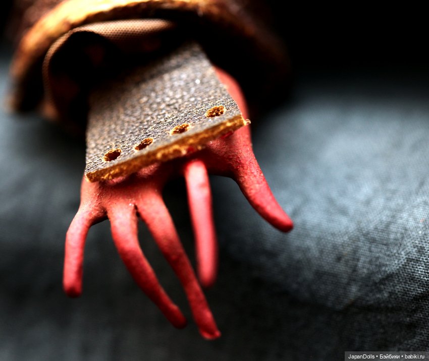 Жук-оборотень в коллекции музея «Япония Куклы, сказки и легенды» (фото 9)