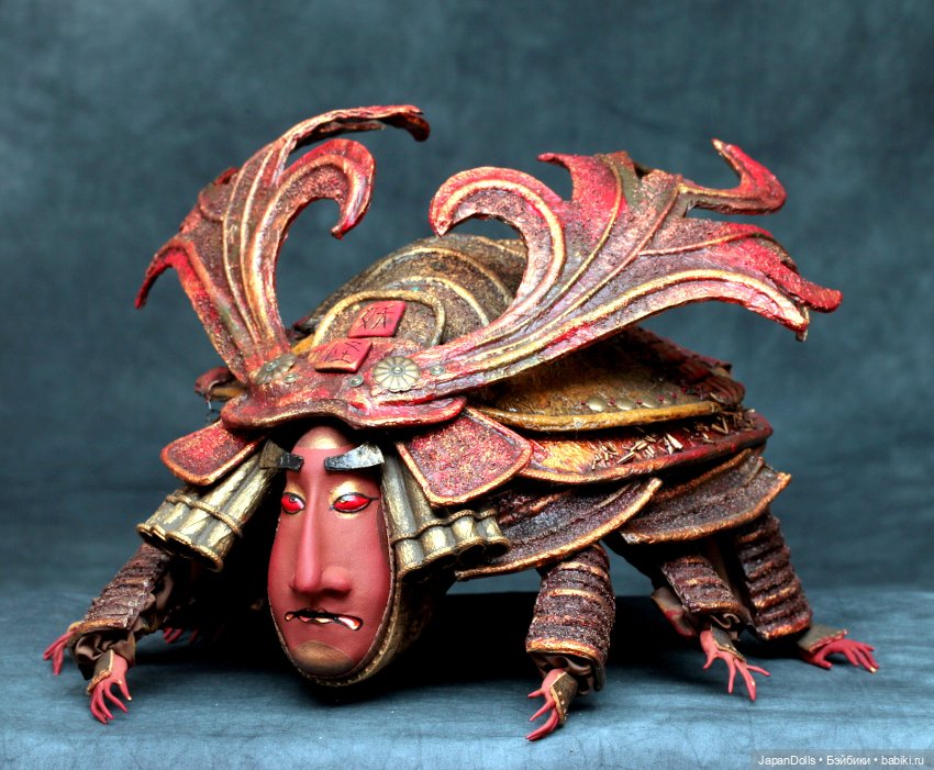 Жук-оборотень в коллекции музея «Япония Куклы, сказки и легенды»