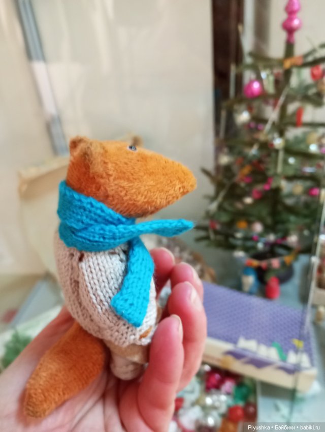 Лис Люк на выставке винтажных ёлочных игрушек. Продолжение