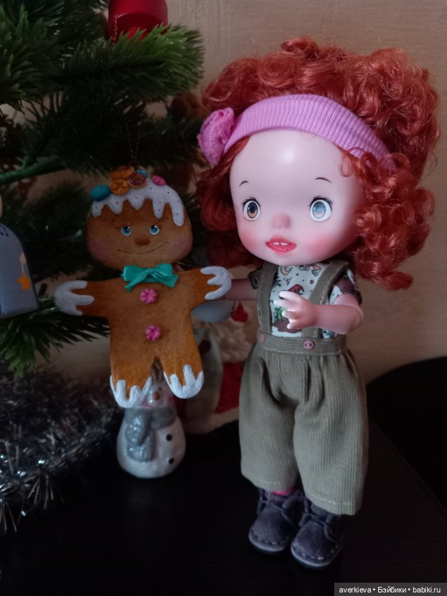 Теперь она нарядная — Азиатские виниловые куклы (разное): Китай