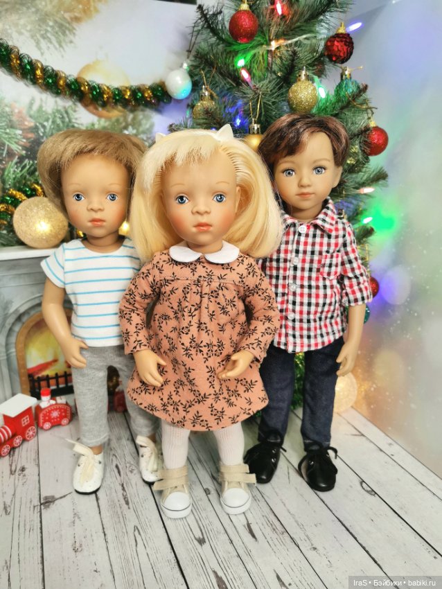 Куклодети 🎄 — Коллекции игровых кукол (Playline): фото полок (фото 6)