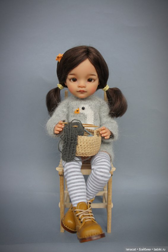 Маленькая вязальщица и ее гусики
