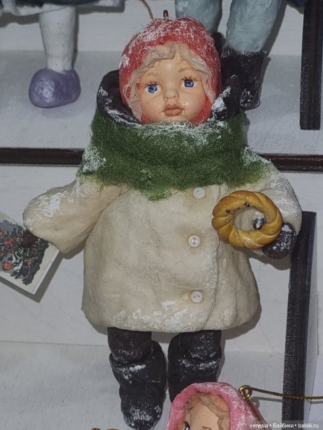 Выставка новогодние подарки. Куклы на Тишинке