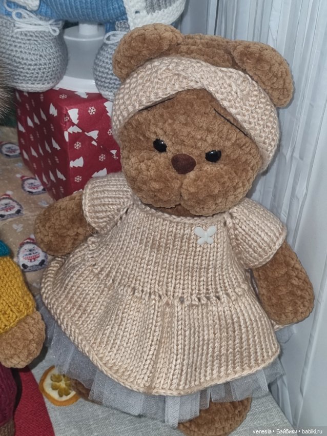 Выставка новогодние подарки. Куклы на Тишинке