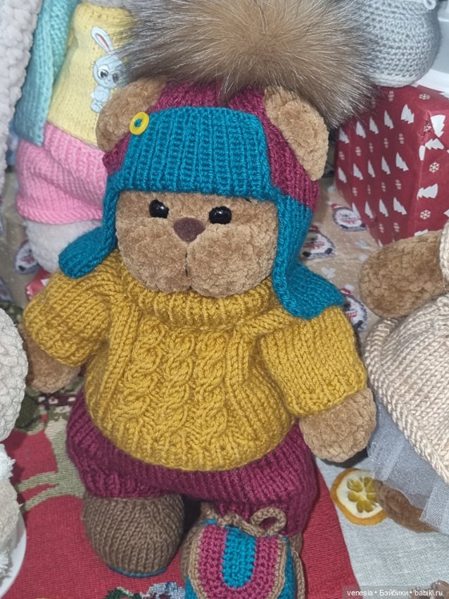 Выставка новогодние подарки. Куклы на Тишинке