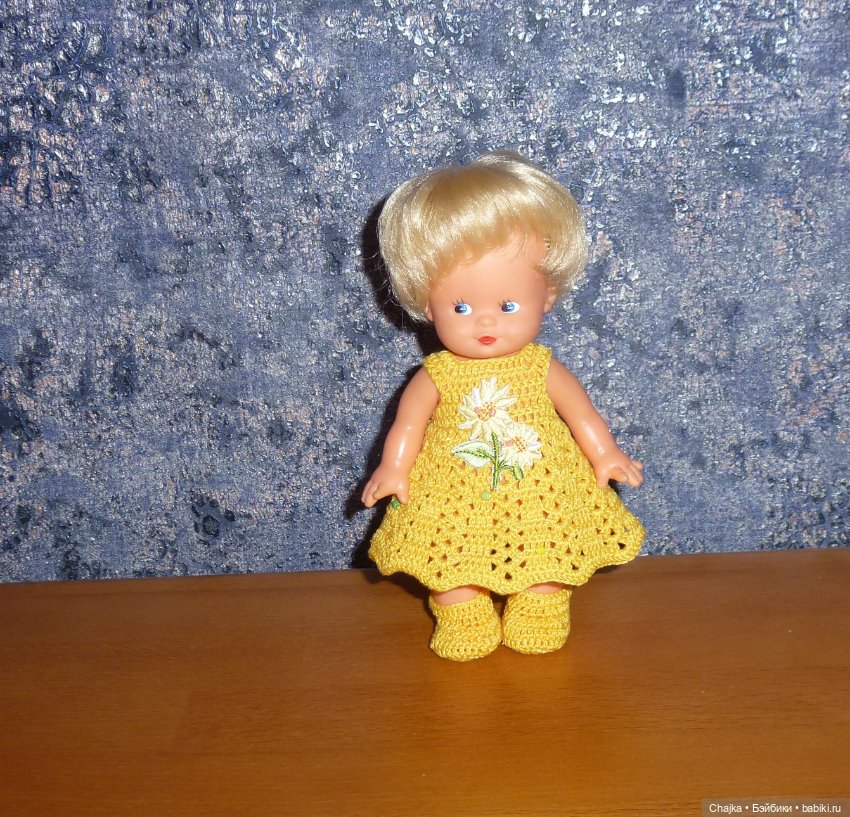 Вязаные платья на кукол Kiss me и Косолапки, ГДР, 17 и 18 см (фото 5)