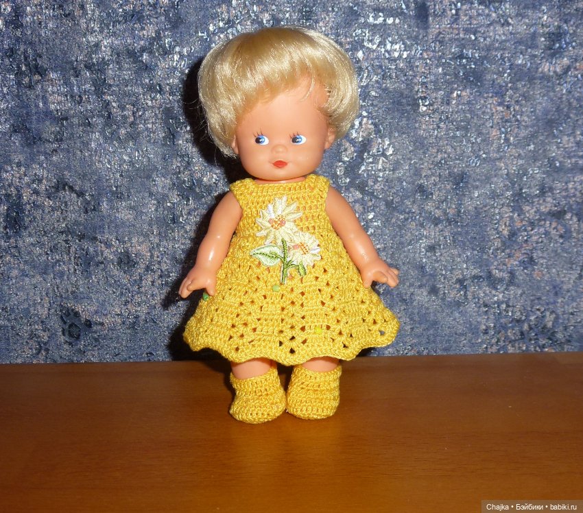 Вязаные платья на кукол Kiss me и Косолапки, ГДР, 17 и 18 см (фото 2)