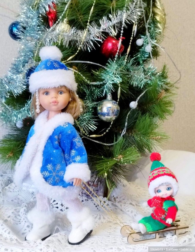 Наряд "СНЕГУРОЧКА" для кукол паола рейна