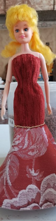 Первая куколка в коллекции Martine - аналог Барби из 90-х