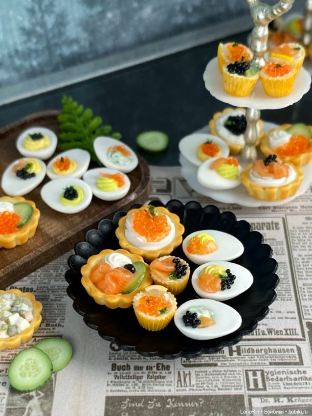 Новогодний стол в миниатюре (фото 2)