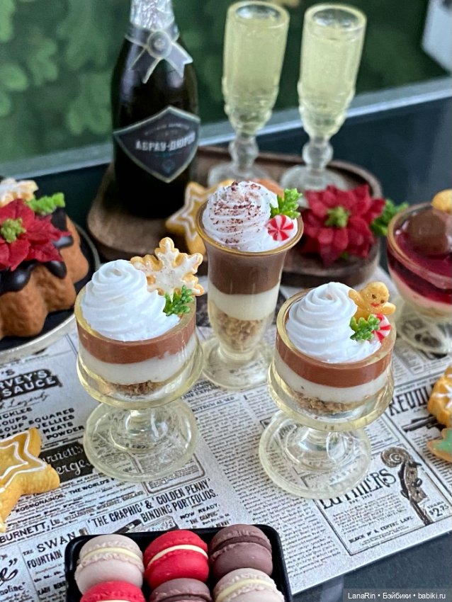 Новогодний стол в миниатюре (фото 10)