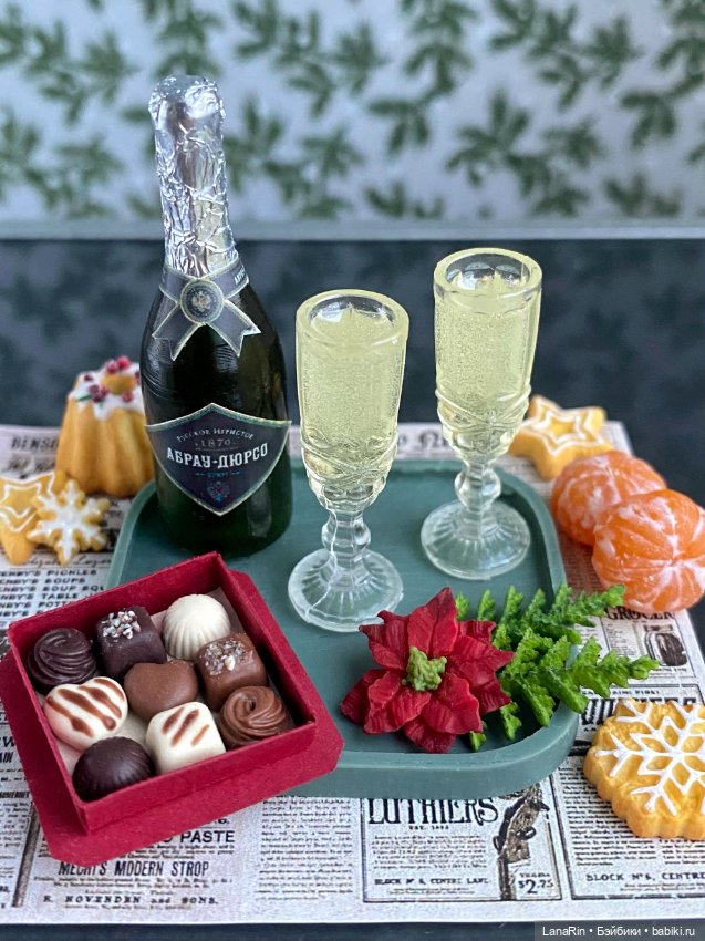 Новогодний стол в миниатюре (фото 4)