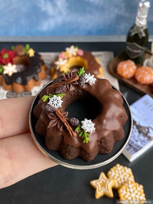 Новогодний стол в миниатюре (фото 7)