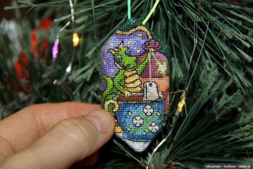 Как мы игрушки на ёлку готовили