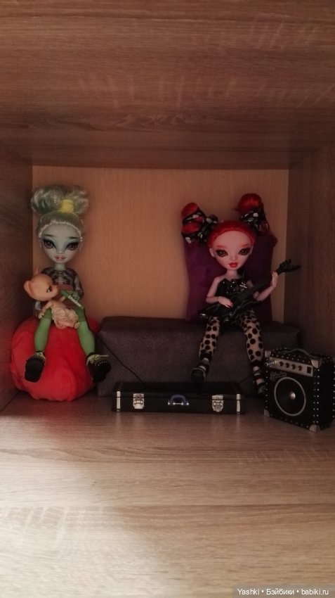 С благодарностью, кукольному народу