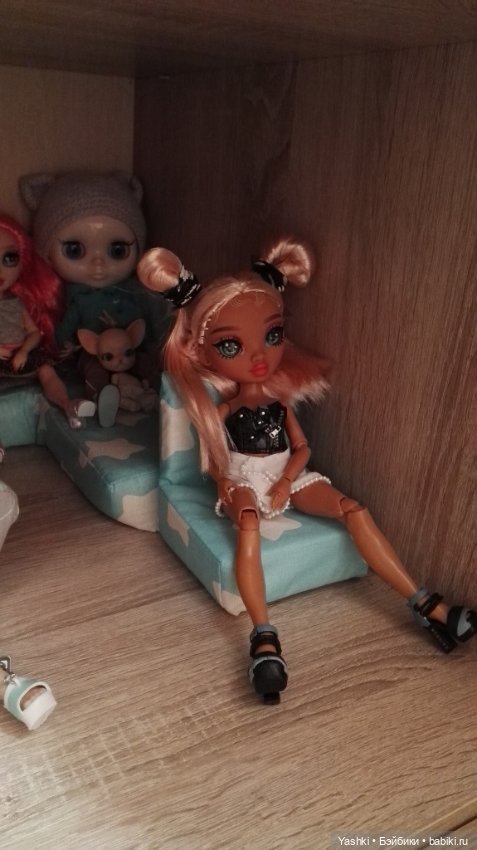 С благодарностью, кукольному народу