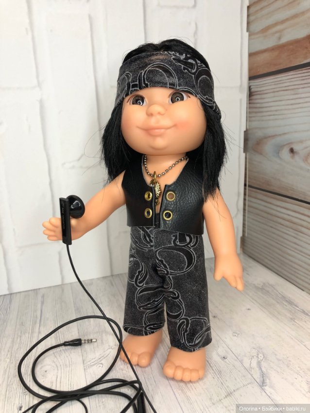 Рок-терапия — Российские куклы Весна (фото 2)