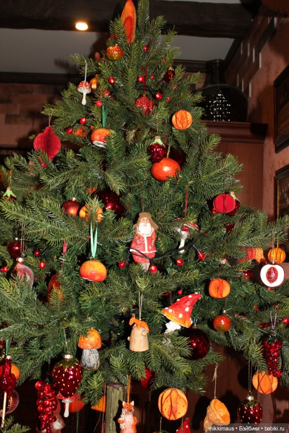 Новогодняя ёлка 2024 — Новый год и Рождество: праздничные фото кукол (фото 2)