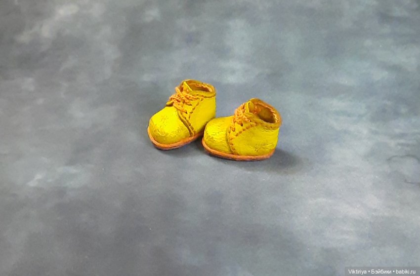 Я все еще учусь. Маленькая обувь