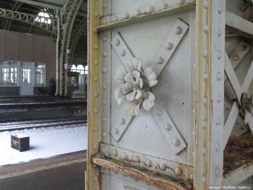 Йоль как надо! Витебский вокзал в Санкт-Петербурге и Эльфиский Принц